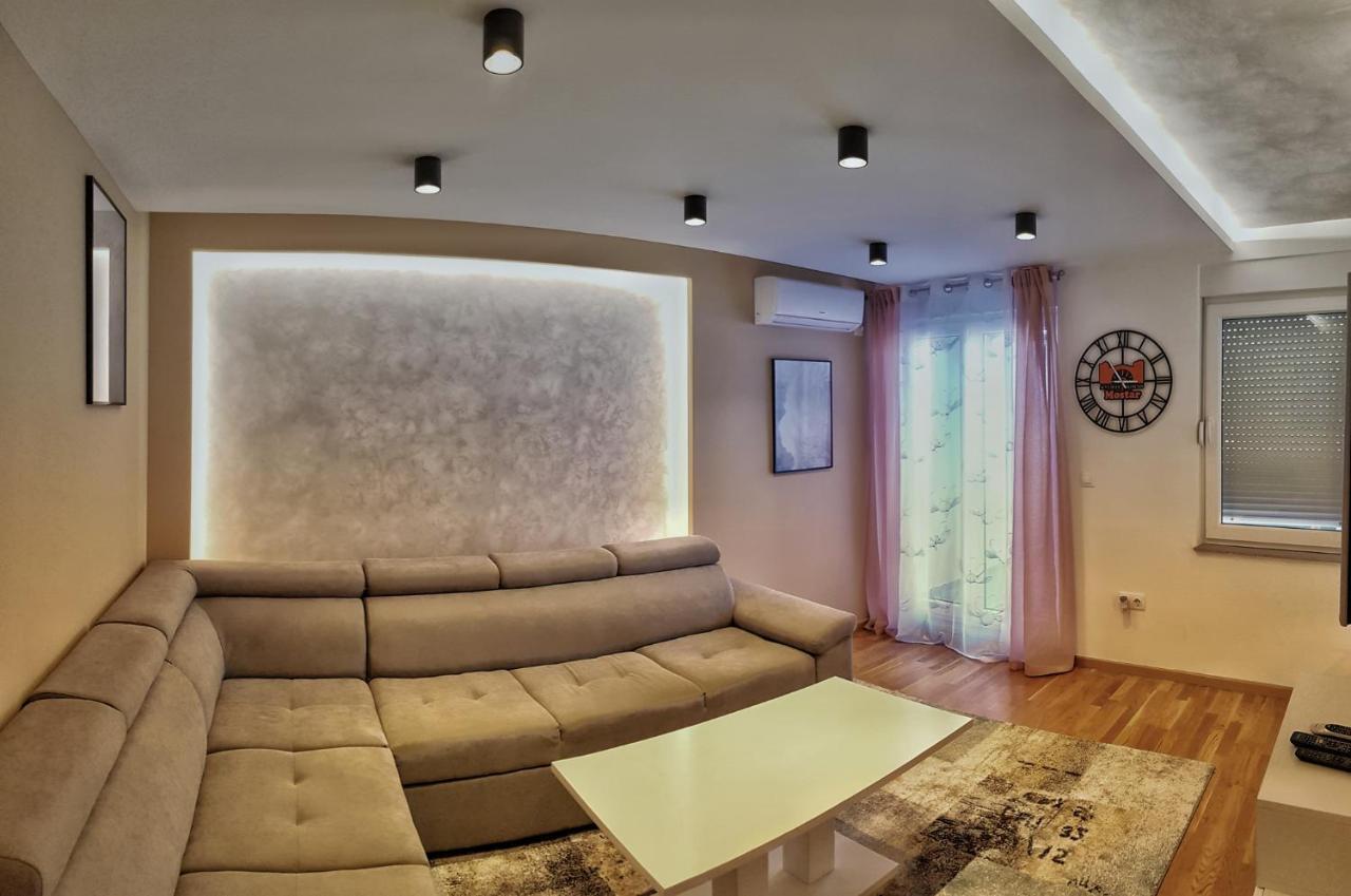 Sun Valley Apartments موستار المظهر الخارجي الصورة