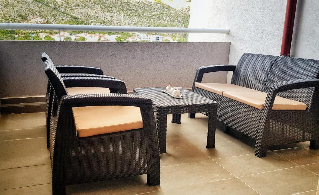 Sun Valley Apartments موستار المظهر الخارجي الصورة